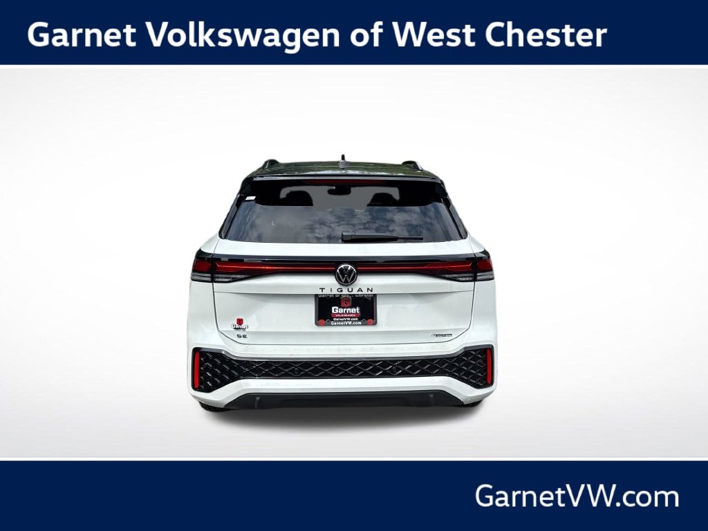 New 2026 Volkswagen Tiguan 2.0T SE R-Line Black SUV