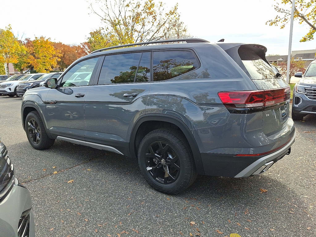 New 2025 Volkswagen Atlas 2.0T Peak Edition SUV