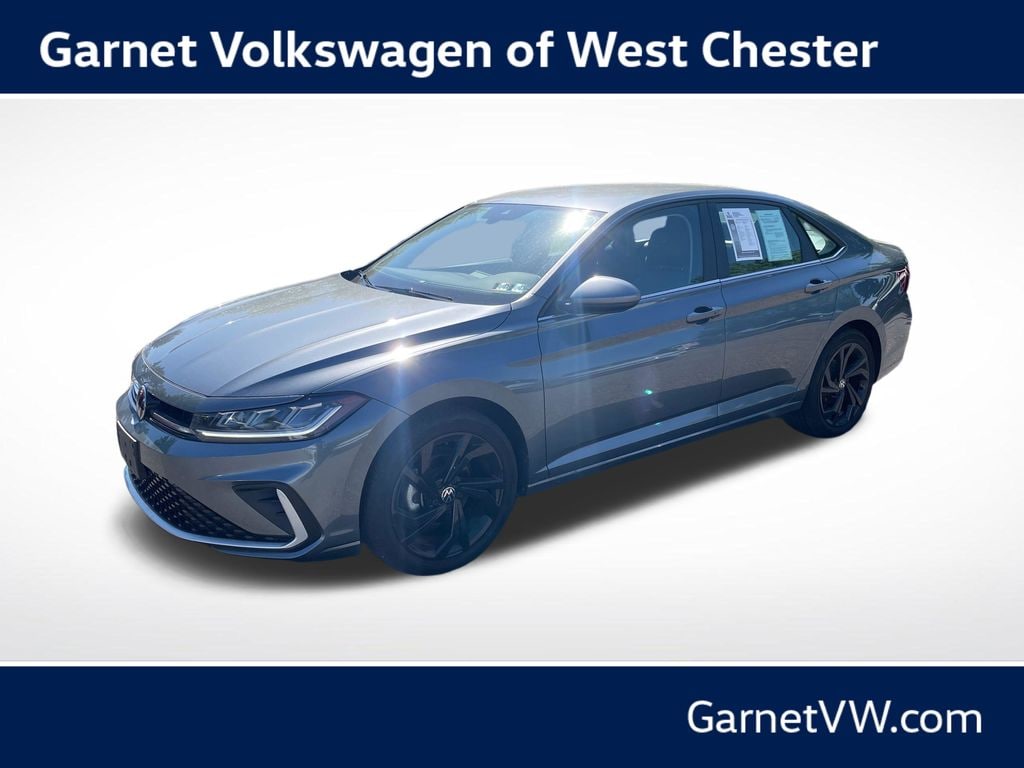 Certified 2025 Volkswagen Jetta 1.5T SE Sedan