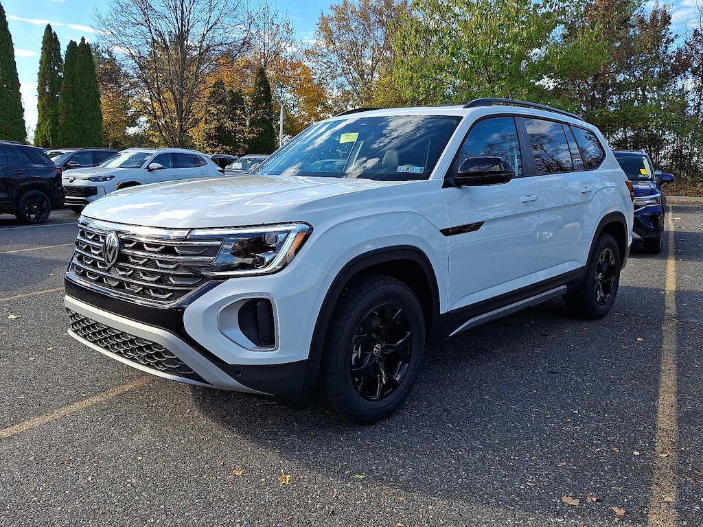 New 2025 Volkswagen Atlas 2.0T Peak Edition SUV