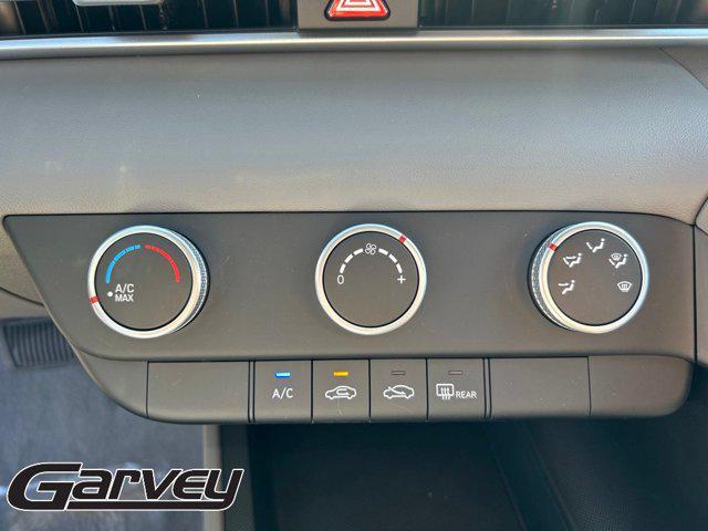 2025 Hyundai Elantra SE - Photo 19