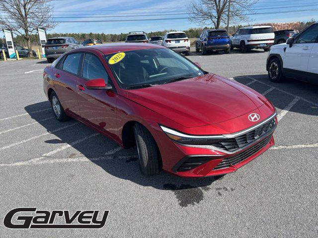2025 Hyundai Elantra SE
