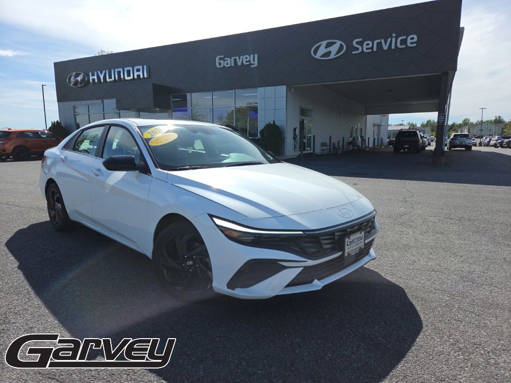  Hyundai Elantra