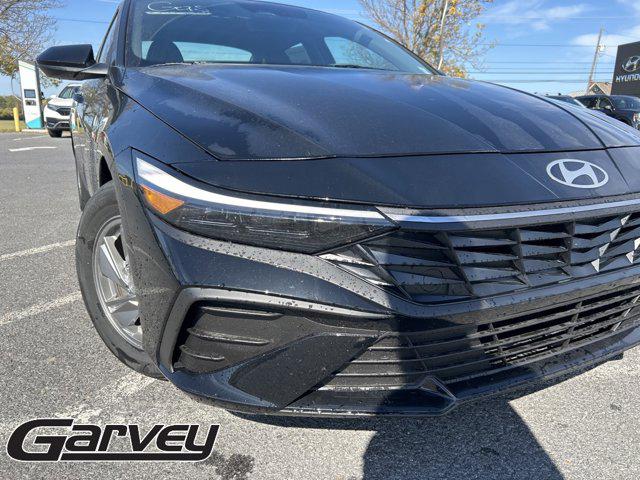 2025 Hyundai Elantra SE - Photo 7