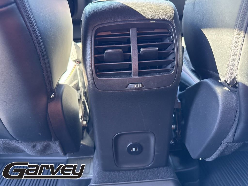 2025 Ford Escape ST-Line - Photo 24