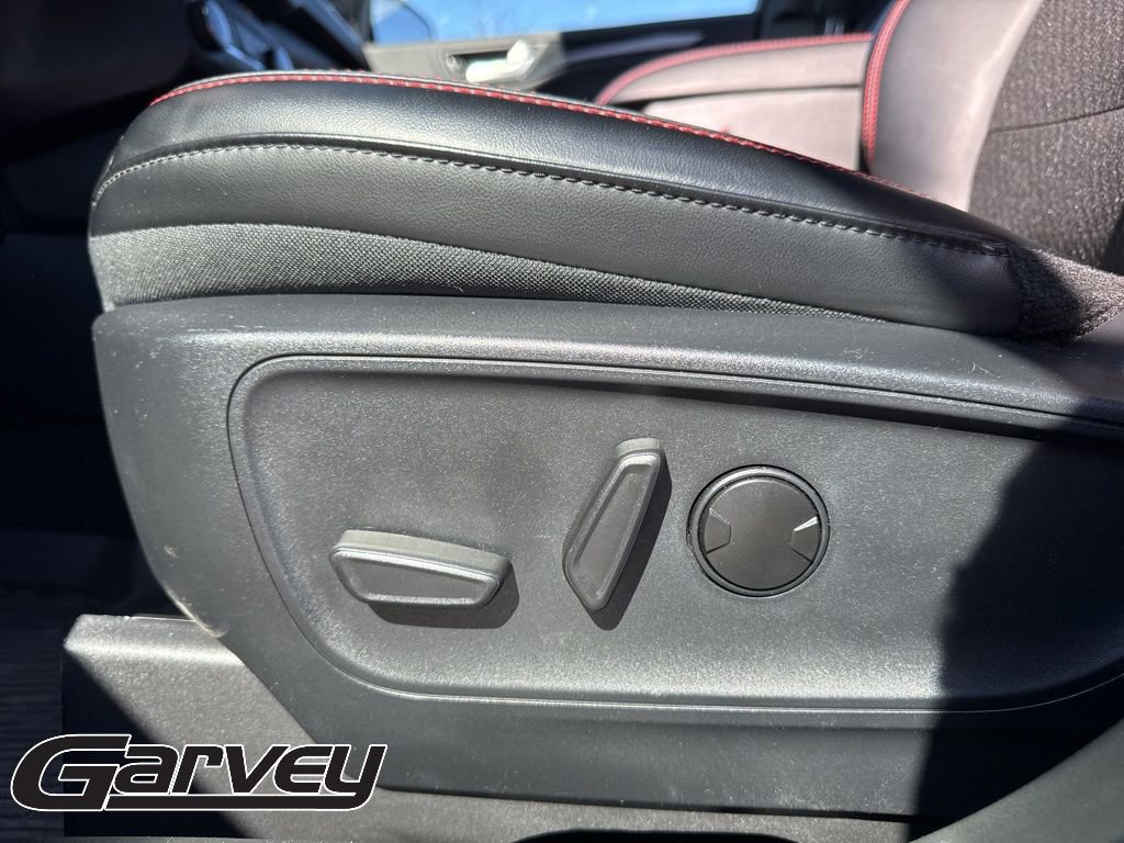 2025 Ford Escape ST-Line - Photo 14