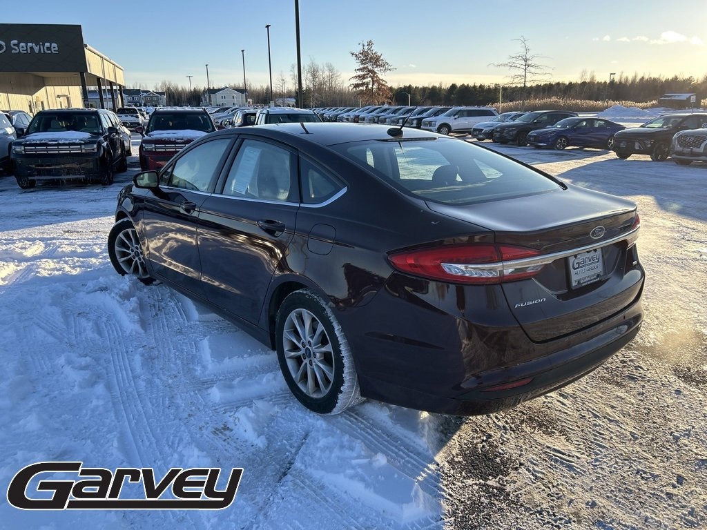 Used 2017 Ford Fusion SE SE FWD