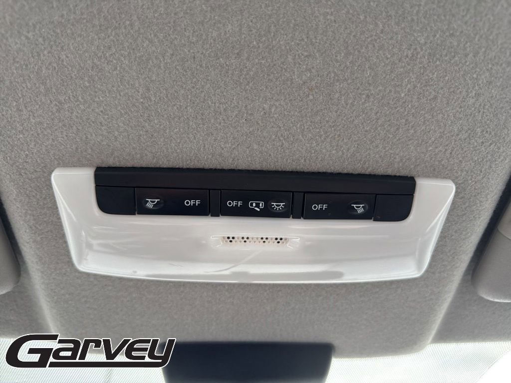 2021 Nissan Kicks SR - Photo 14