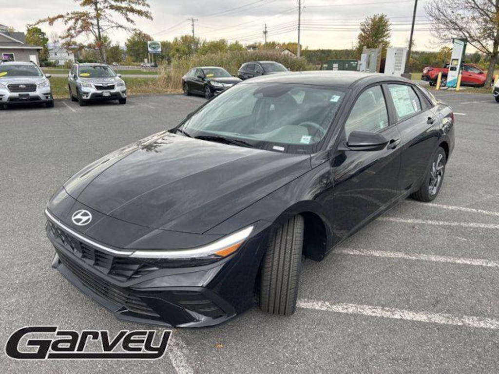 New 2025 Hyundai Elantra SEL Sport Sedan