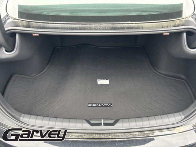 2025 Hyundai Sonata Hybrid Limited - Photo 11