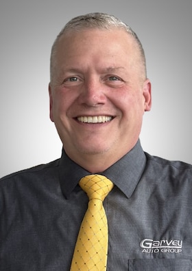 Staff member Amon Sylvestor from 82299d7efad3