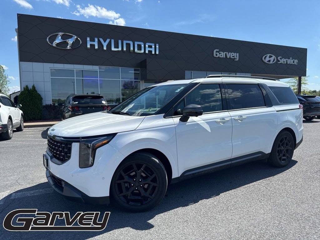 2025 Kia Sedona SX's photo