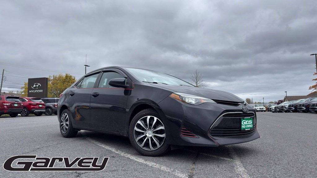 Used 2019 Toyota Corolla LE with VIN 2T1BURHEXKC196698 for sale in Plattsburgh, NY
