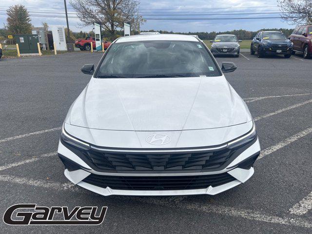 2025 Hyundai Elantra Hybrid SEL Sport photo 2
