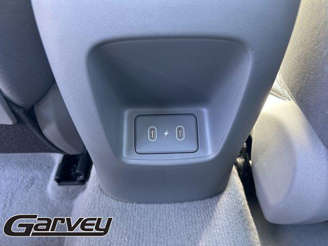 2025 Hyundai Elantra SE - Photo 21
