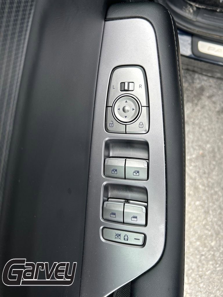 2024 Hyundai Palisade Limited - Photo 13