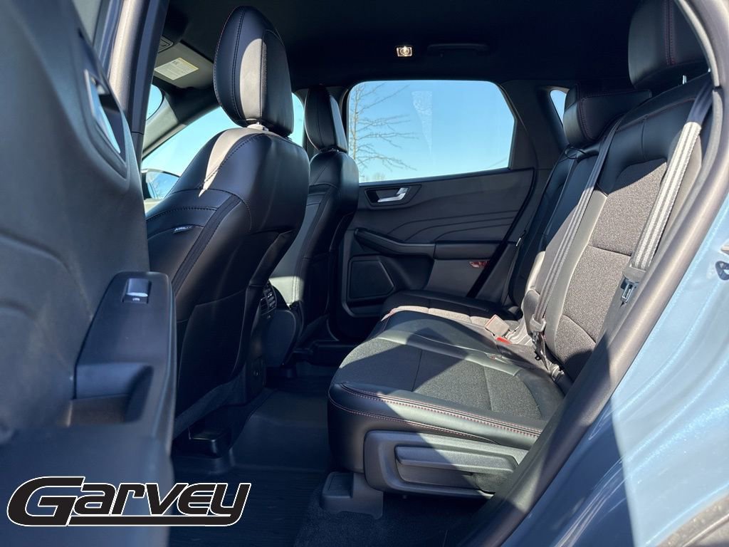 2025 Ford Escape ST-Line - Photo 10