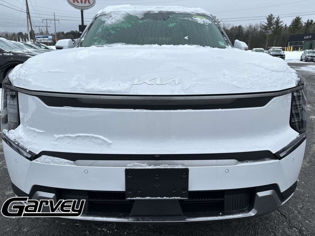 New 2026 Kia EV9 Wind SUV