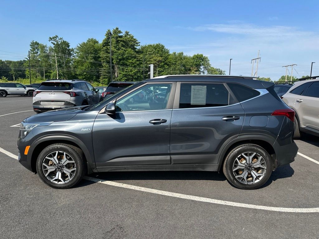 2021 Kia Seltos EX - Photo 4