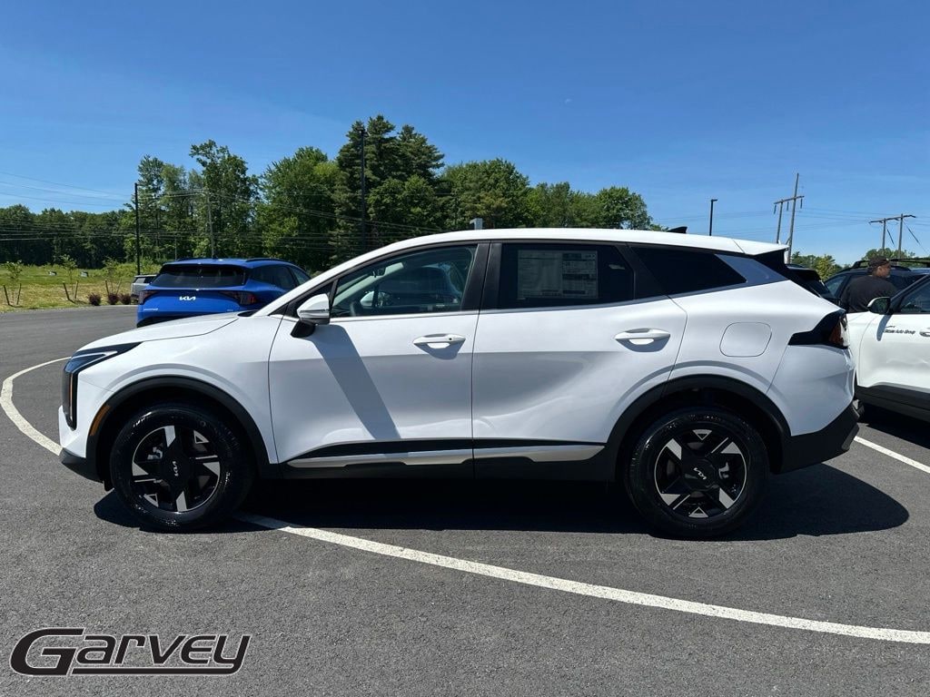 New 2026 Kia Sportage LX SUV