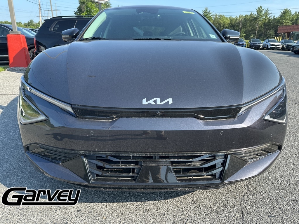 New 2025 Kia EV6 Wind SUV