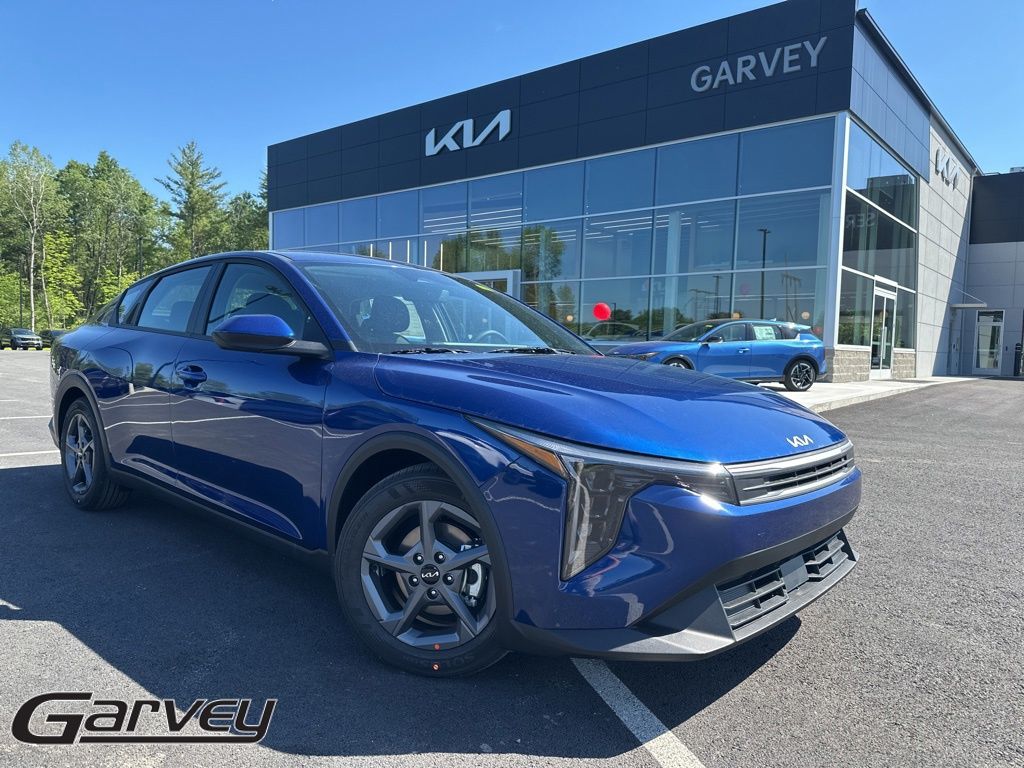 2026 Kia K4 LXS AT's photo