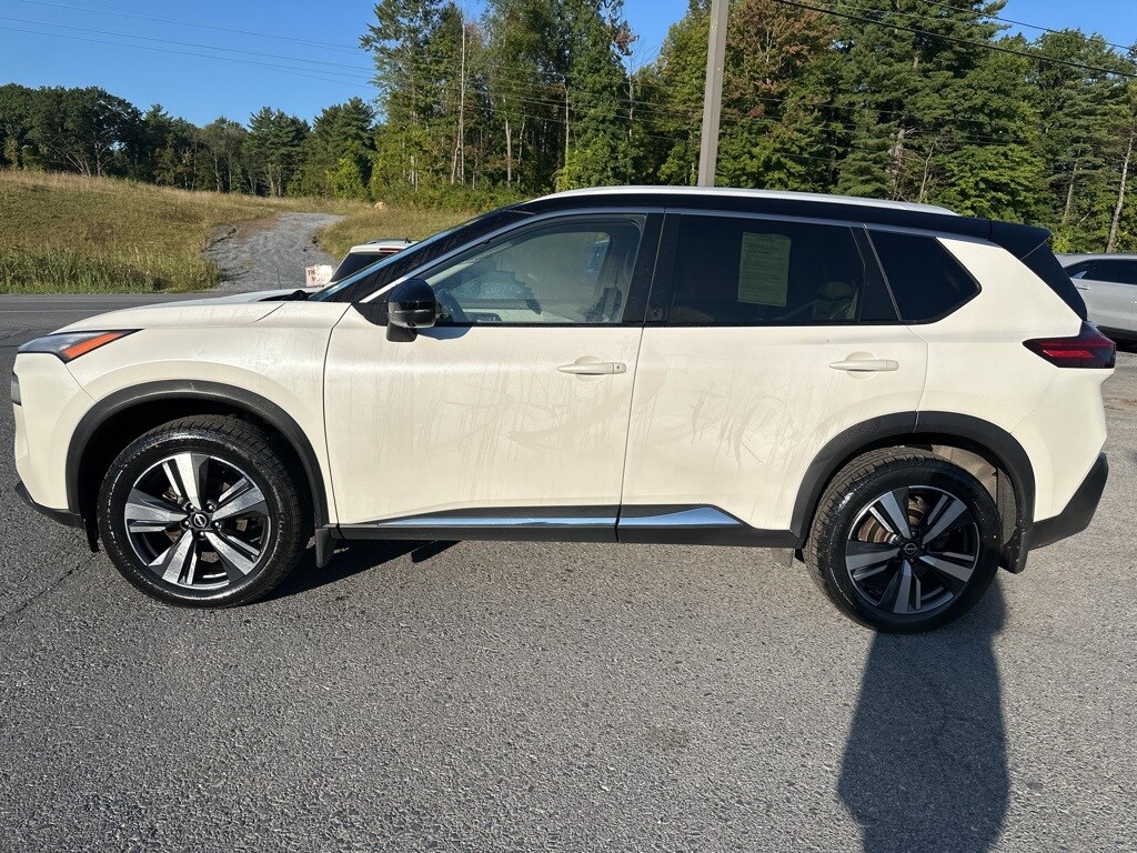 2023 Nissan Rogue SL photo 4