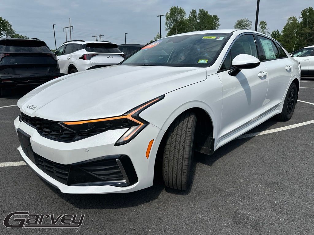2026 Kia K5 LXS - Photo 3