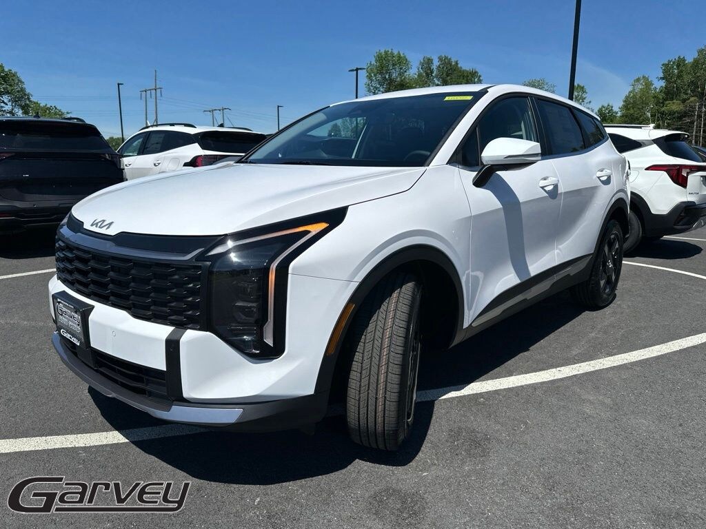 New 2026 Kia Sportage LX SUV