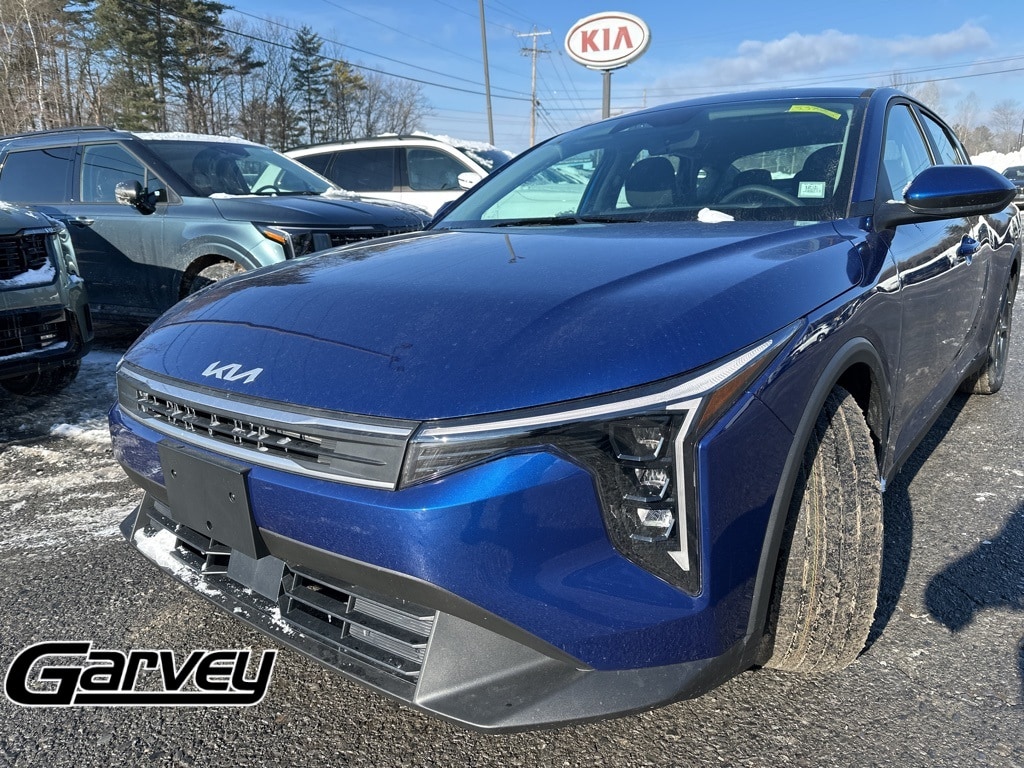 New 2025 Kia K4 LXS Sedan