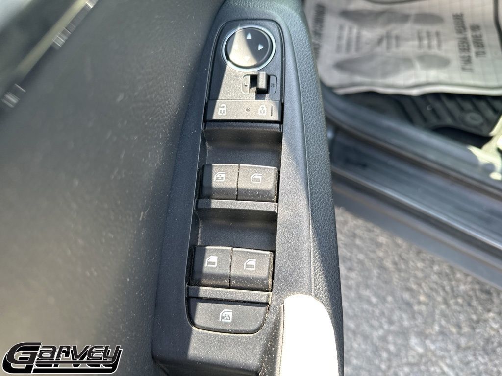 2021 Kia Seltos EX - Photo 12