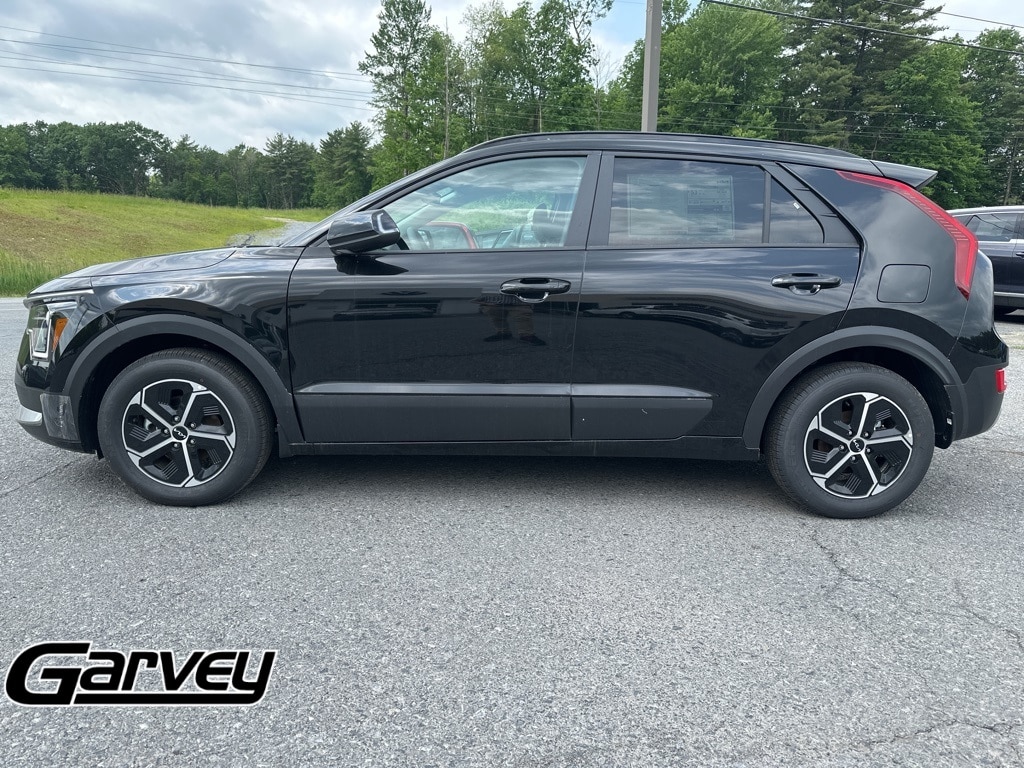 New 2025 Kia Niro EX SUV