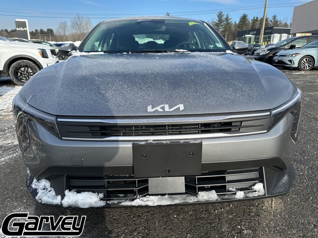 New 2025 Kia K4 LXS Sedan