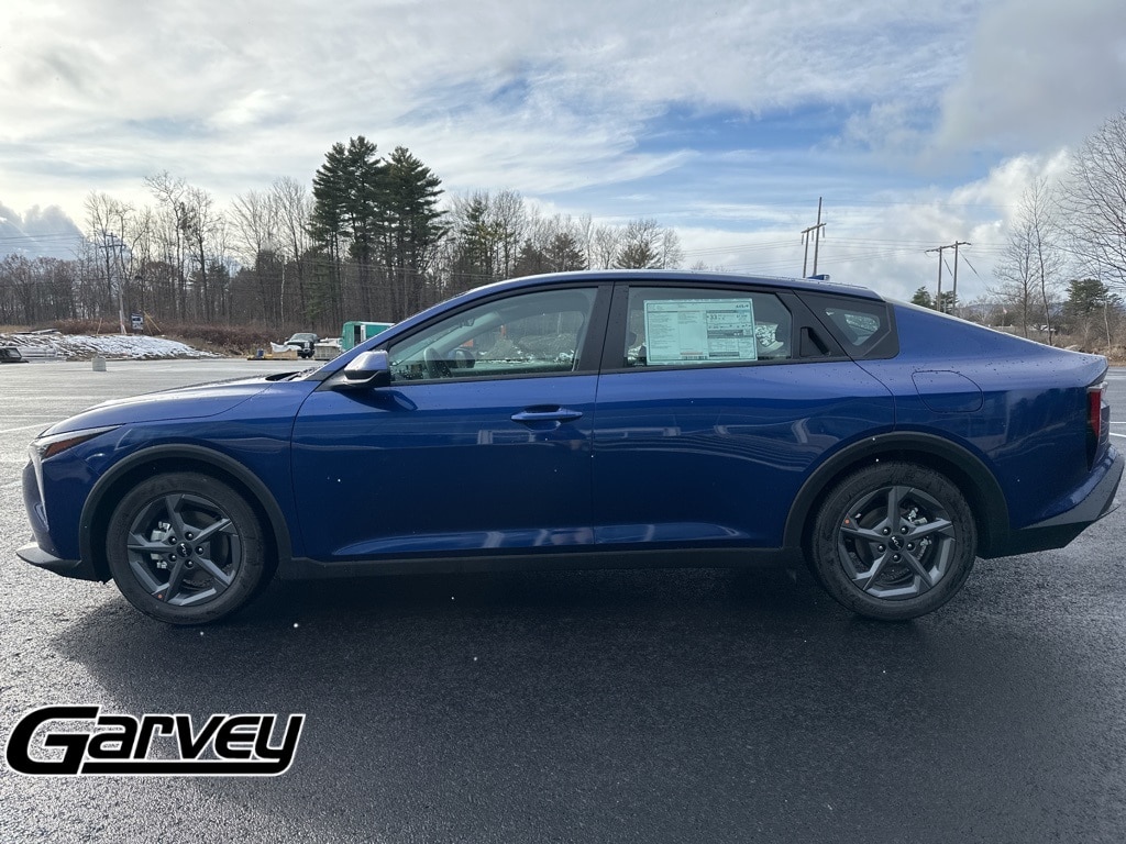 New 2025 Kia K4 LXS Sedan