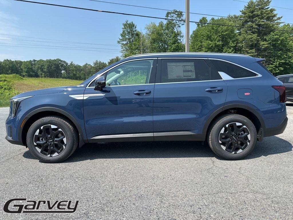 New 2025 Kia Sorento S SUV