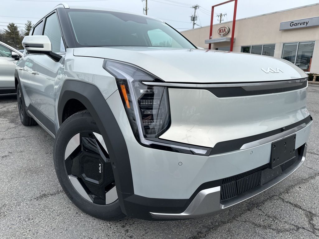 2026 Kia EV9 Wind AWD's photo