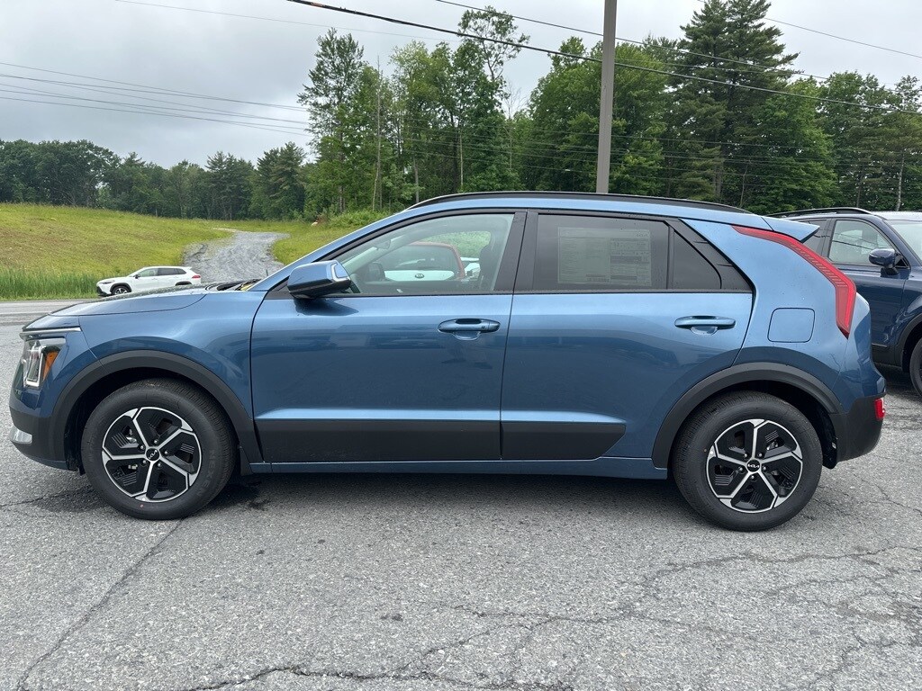 2025 Kia Niro EX photo 4
