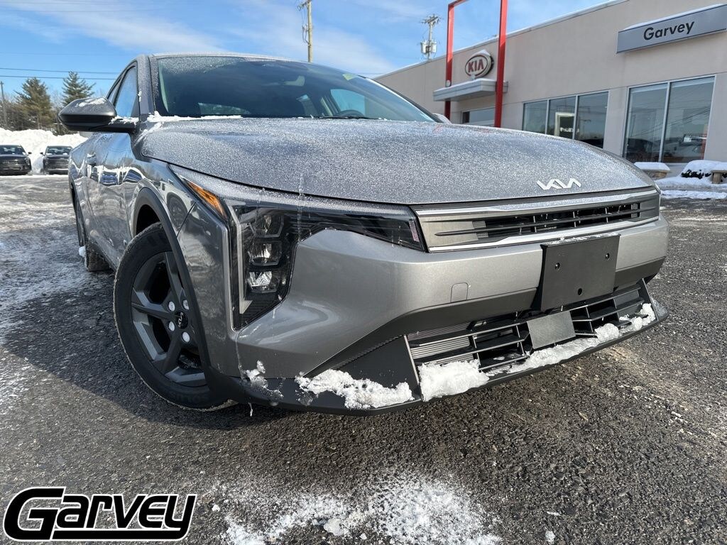 New 2025 Kia K4 LXS Sedan