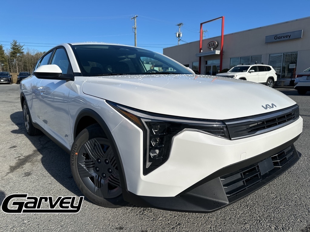 2025 Kia K4 LX's photo