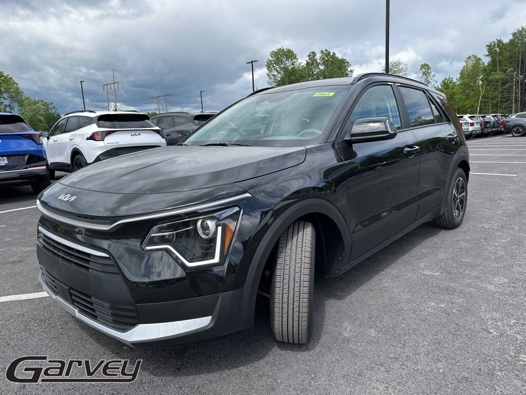 New 2026 Kia Niro EX SUV