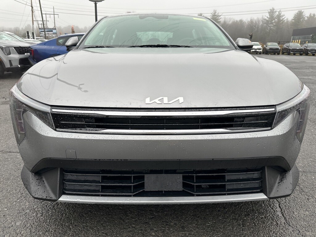 2025 Kia K4 EX photo 2