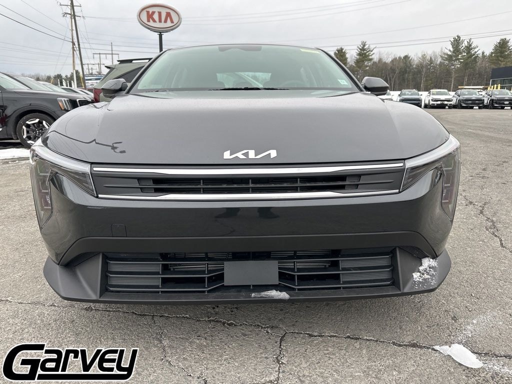 New 2025 Kia K4 LXS Sedan