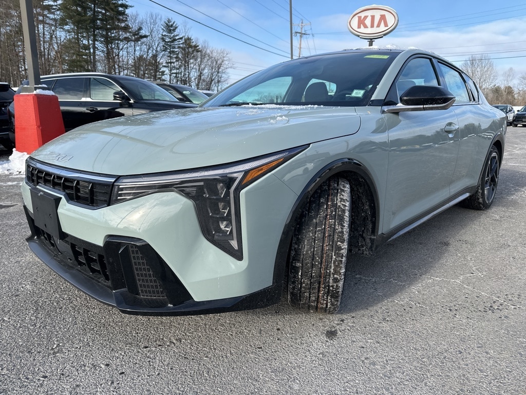New 2025 Kia K4 GT-Line Sedan