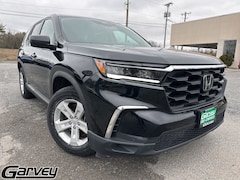 2023 Honda Pilot LX SUV