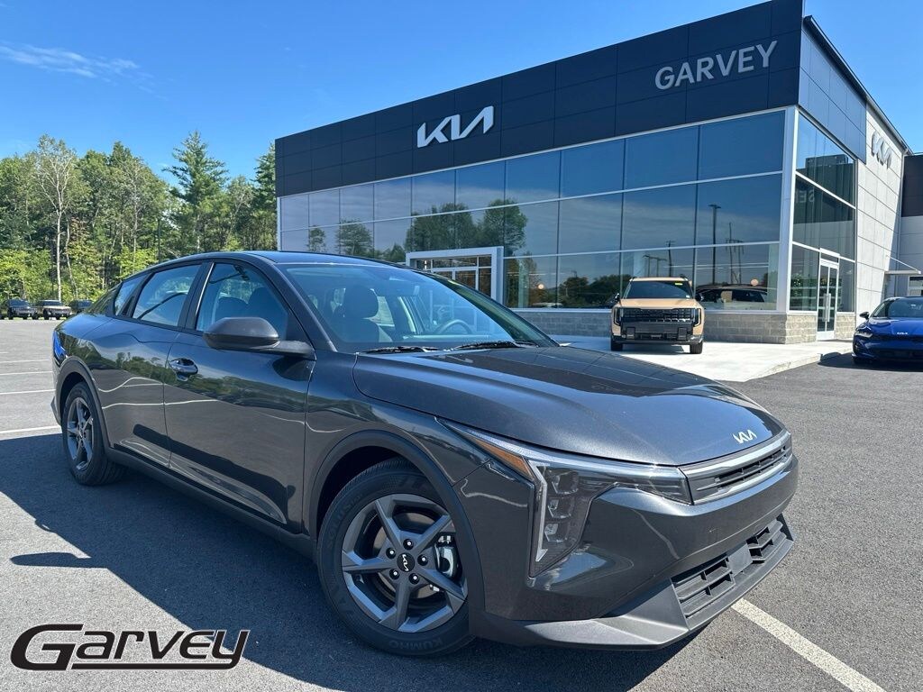 New 2026 Kia K4 LXS Sedan