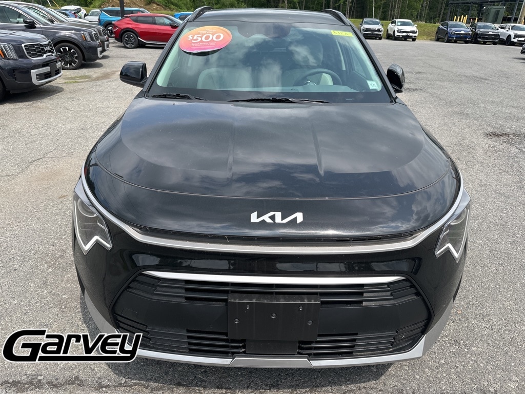 New 2025 Kia Niro EX SUV