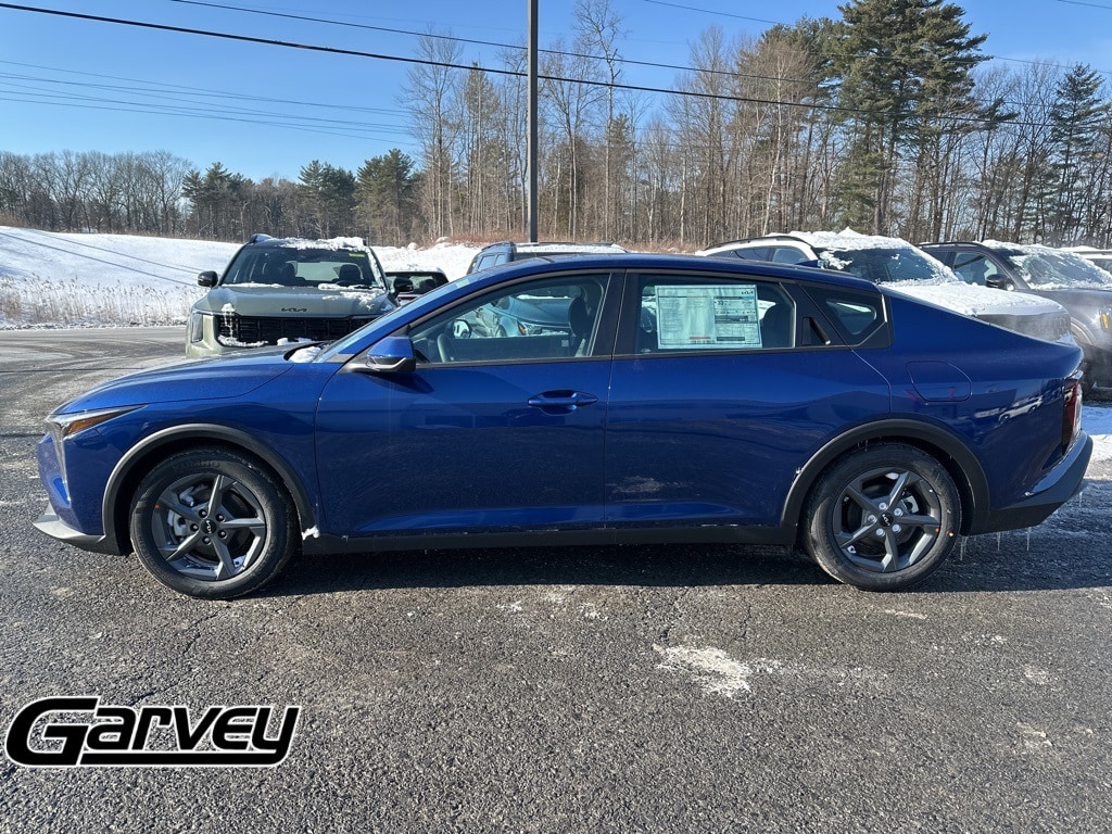 New 2025 Kia K4 LXS Sedan