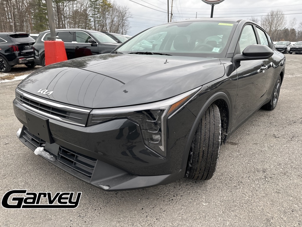 New 2025 Kia K4 LXS Sedan