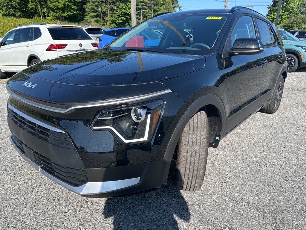 2025 Kia Niro EX photo 3