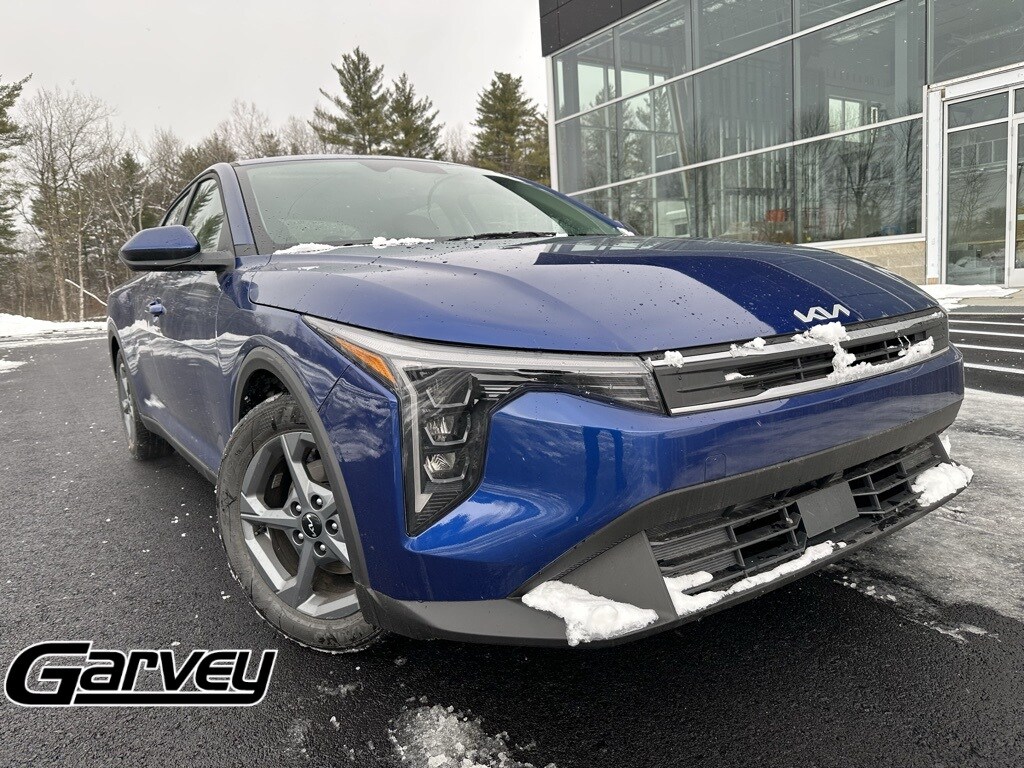 New 2025 Kia K4 LXS Sedan